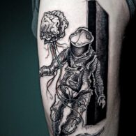 Przykłady tatuażu w stylu Przykłady tatuażu w stylu sketchwork Psychonauta od Koszeli