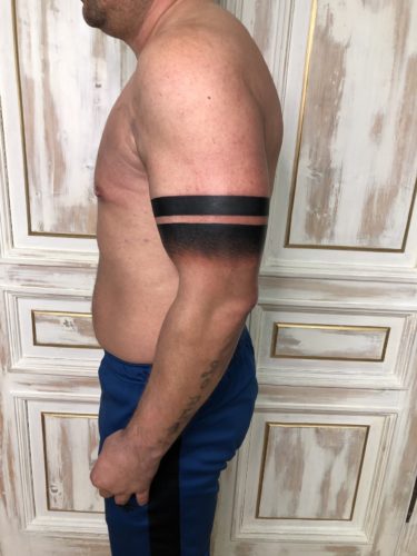Tatuaż blackwork - Opaska od Koziarza
