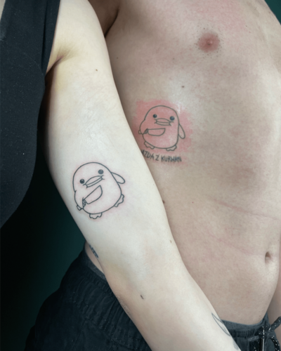 Przykład tatuażu minimalistycznego / linearnego Kaczki